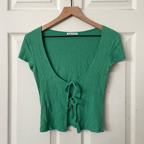 Reformation Tops - Reformation Green Ribbed Crop Top